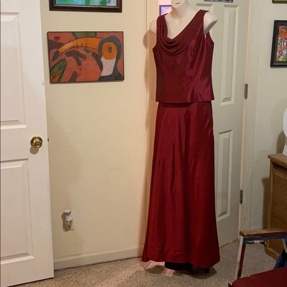 Michaelangelo Bridesmaid Dress in Apple - Picture 1 of 9